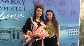 2 çocuk annesi Ayşe Koçak, kızını örnek alıp üniversiteyi 2'ncilikle bitirdi