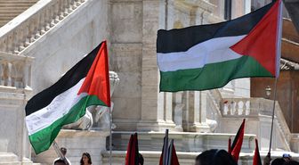 Roma Belediyesinin 'İsrail ile ilişkilerini sonlandırması' talebiyle gösteri düzenlendi