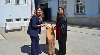 Şabanözü'nde Ortaokul Öğrencileri Mezuniyet Coşkusu Yaşadı