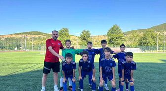 1299 Bilecikspor Kulübü, gol oldu yağdı