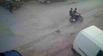 16 yaşındaki sürücü kazada yaralandı
