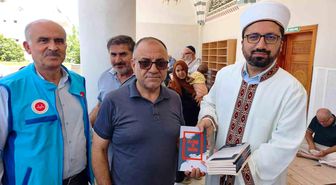 Adıyaman'da cemaate aşure ikramı
