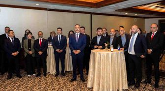 Bakan Fidan, Kanada'da Türk iş adamlarıyla bir araya geldi