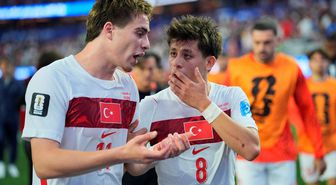 Atılan manşetler olay! Bütün dünya A Milli Takım'ı konuşuyor