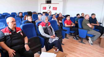 Erzincan'da bitki koruma ürünleri bayilerine b-reçete eğitimi verildi