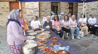 Gıda teknolojisi ve yiyecek-içecek hizmetleri öğretmenleri Birgi'de buluştu
