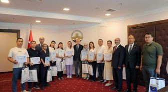 Kazakistanlı 11 uzman hekim Trakya Üniversitesindeki eğitim programını tamamladı