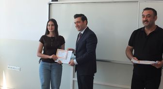 Keban'da öğrenciler karne alarak tatile girdi