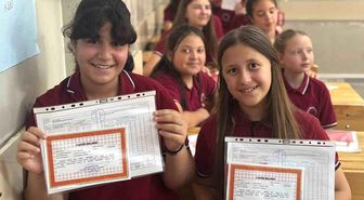 Kırklareli'de 53 bin 822 öğrenci karne heyecanı yaşadı