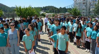 Kumluca'da 15 bin 817 öğrenci karne aldı