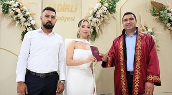 Osmaniye'de nikah dairesinde '26.06.2026' yoğunluğu yaşandı
