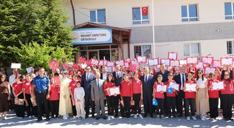 Şarkışla ve Ulaş ilçelerinde karne heyecanı yaşandı