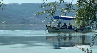 Uluabat Gölü'nün suları çekildi; Gölyazı'da hayat normale döndü