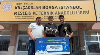 Uluslararası robot yarışmasında birinci olan gençlerin hedefi yeni şampiyonluklar