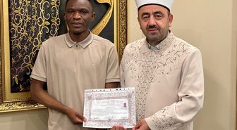 Zambiyalı Dominic Singoma, üniversite eğitimi için geldiği Kayseri'de Müslüman oldu