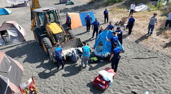 Zonguldak'ta Ereğli-Alaplı sahil hattında izinsiz yapı ve işgaller kaldırıldı