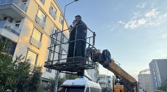 Antalya'daki ev yangınında dumandan etkilenen 10 kişiyi itfaiye kurtardı