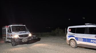 Burdur Gölü'nde kanoyla açıldıktan sonra kendilerinden haber alınamayan 2 kişi aranıyor