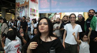 İranlılar milli takımın Dünya Kupası'ndaki üçüncü maçını da Tahran'daki mekanlarda topluca izledi