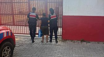 Kuşadası'nda 8 yıl 4 ay hapis cezası ile aranan kadın şahıs yakalandı