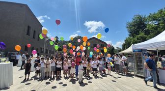 Lösemiyi yenen Ediz Asil için gökyüzüne balonlar bırakıldı