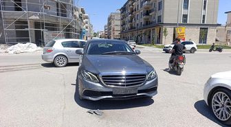 Motosiklet ile otomobil çarpıştı: 1 yaralı