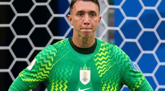 Muslera'dan yine çok büyük bir hata! Koca ülkenin hayalleriyle oynadı