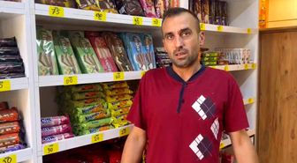 Olayın yaşandığı büfe çalışanı; '6 yıllık esnafım, ilk defa başımıza böyle bir olay geliyor'