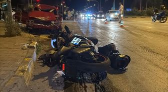Otomobille çarpışan motosikletin sürücüsü ağır yaralandı