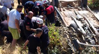 Şanlıurfa'da otomobil şarampole devrildi: 1 ölü, 4 yaralı