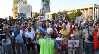 Arnavutluk'ta Trump ailesine ait olduğu iddia edilen turizm projesine karşı protestolar 29 gündür sürüyor