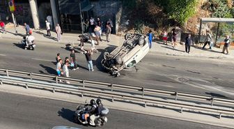 Avcılar'da otomobil ile motosikletin çarpıştığı kazada 2 kişi yaralandı