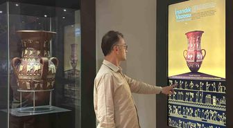 Binlerce yıl öncesindeki gelenekleri anlatan İnandık Vazosu'na yoğun ilgi