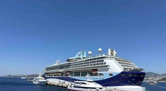 Bodrum'a turist akını; Deniz yoluyla 1760 turist geldi