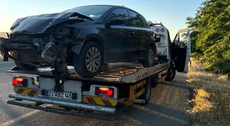 Elazığ'da otomobil şarampole uçtu: 1 yaralı