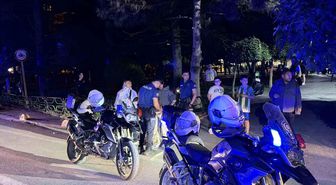 Eskişehir'de parkta alkol alan şahıslar arasında kavga