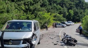 Samsun'da minibüsle çarpışan motosikletin sürücüsü hayatını kaybetti