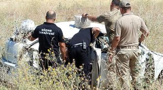 Şırnak'ta otomobil şarampole devrildi: 1'i bebek 5 yaralı