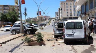 Şırnak'ta zincirleme trafik kazası: 4 yaralı