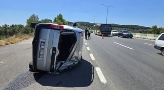 Takla atan otomobilin sünücüsü yaralandı