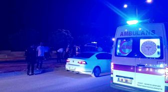 Yolcu otobüsü ile hafif ticari araç çarpıştı: 3 yaralı
