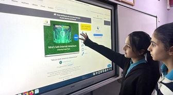 Yunusemre'de öğrenciler dijital çalışmalarıyla Avrupa'ya açıldı
