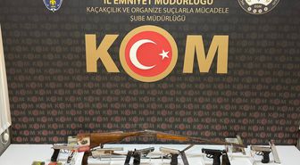 Afyonkarahisar'da tefecilik operasyonunda 5 şüpheli yakalandı