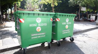 Akdeniz'de çöp konteynerleri yenileniyor