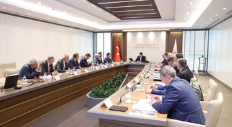 Bakan Kurum'a Pazarlar Belediyesince 'fahri hemşehrilik beratı' verildi