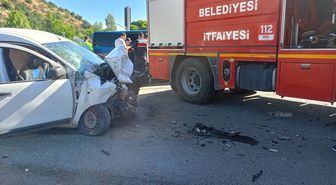 Bilecik'te hafif ticari araç ile otobüs çarpıştı, 4 kişi yaralandı