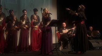 Bursa'da Harı-Bülbül Korosu konser verdi