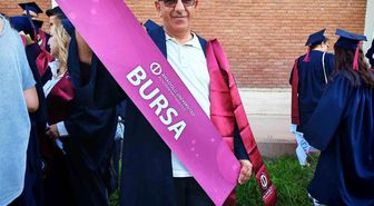 Bursa'nın aile hekimi Dr. Ahmet Kartal, 10'uncu diplomasını Eskişehir'de aldı
