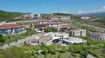 Düzce Üniversitesi rektörü hakkında YÖK'e çağrı: Görevden alınmalı