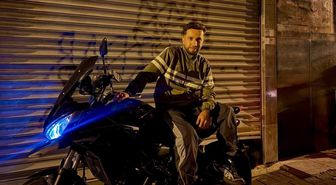 Fatih'te hafif ticari aracın çarptığı motosikletli öldü